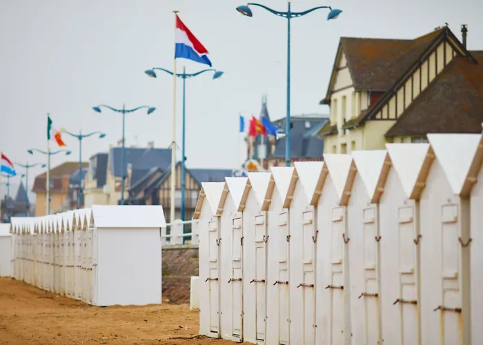 Joli Pour 2 Personnes By Interhome Villers-sur-Mer